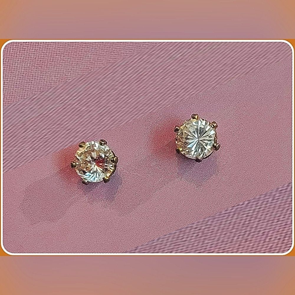 Clear 3mm #CZ Golden Stud Earrings 6 pronged